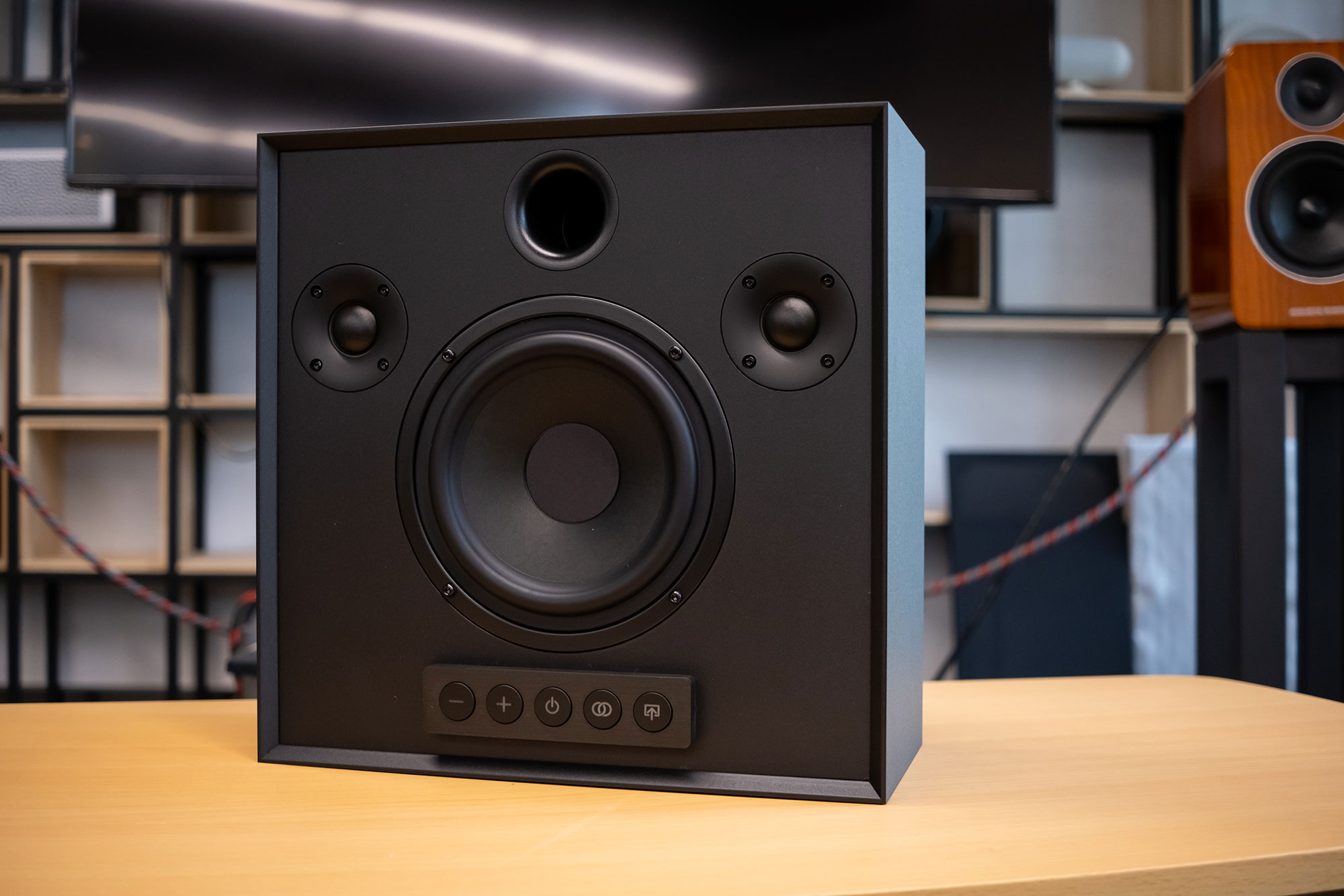 隐身好听好用！超适合用与电视机搭配的摩雷Hogtalare蓝牙音响