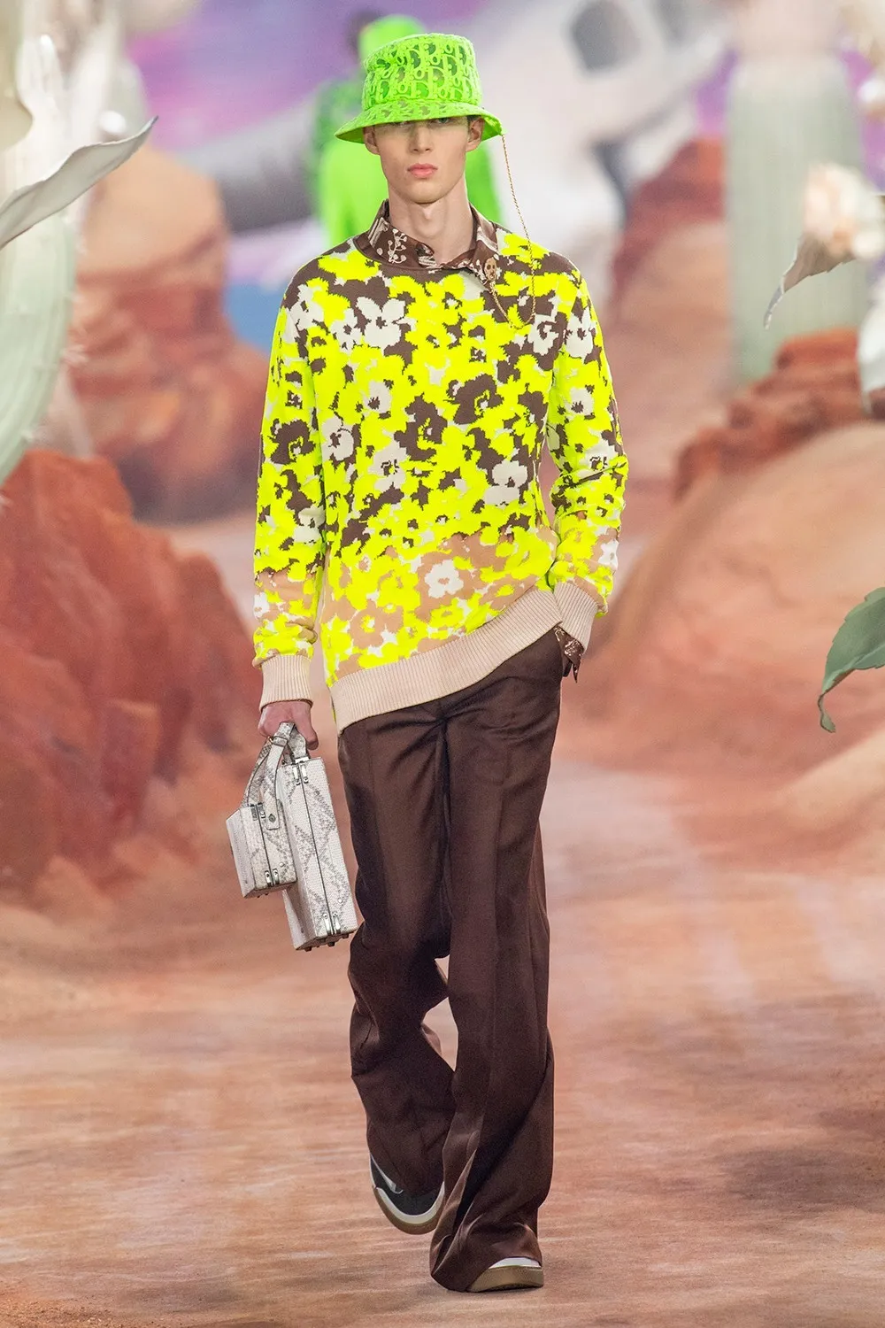 LV、Hermès等8大奢牌┃ 2022春夏巴黎&米兰男装周大赏美行加人382