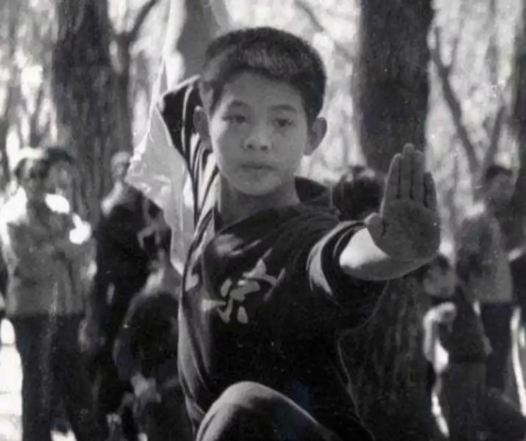 李连杰真实身份惊人林立果李连杰真实身份是姓高