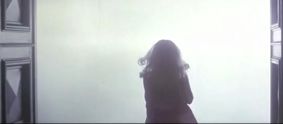 《律政俏佳人》∣你不够聪明，所以你配不上我