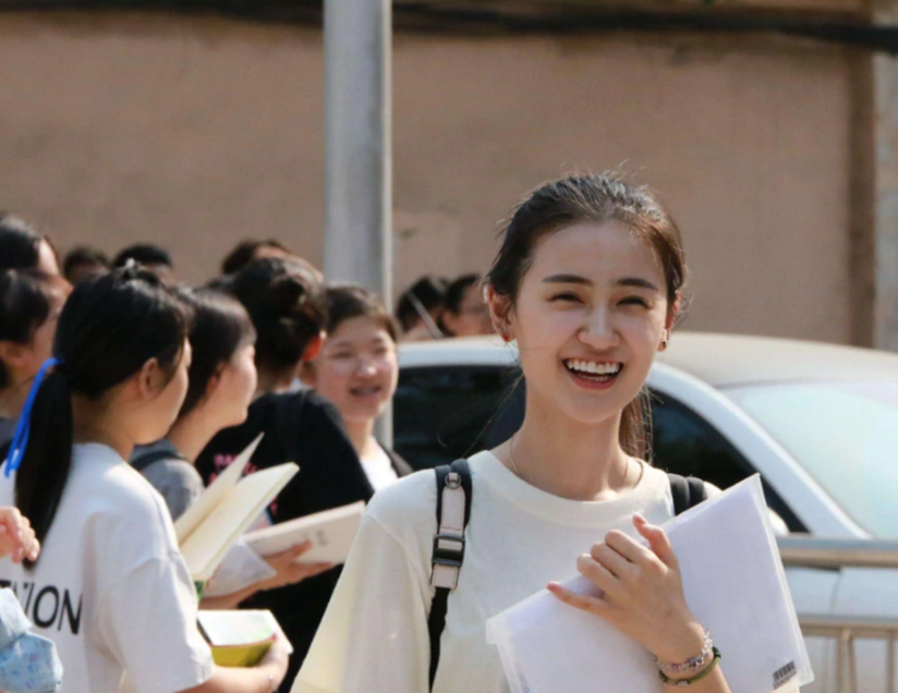 高考成绩也分层次，不同分数对应的层次不同，未来发展差距明显