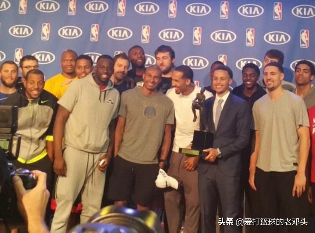 为什么nba很多人不服库里(为什么NBA很多巨星不认可库里，格林说出了实话，的确是这样)