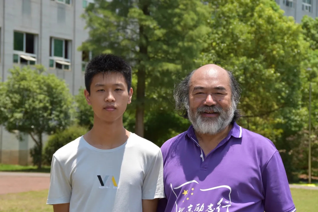 耒阳正源学校（湖南男孩罗湘毅）