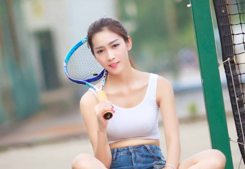 大学生生活费最低给多少比较适宜？听听学长学姐们怎么说