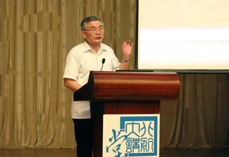 深切缅怀！从江苏扬中走出，他用58字影响一所百年名校至今！