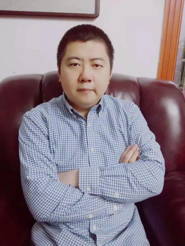 《校花的贴身高手》鱼人二代！最持久的白金作家，没有之一