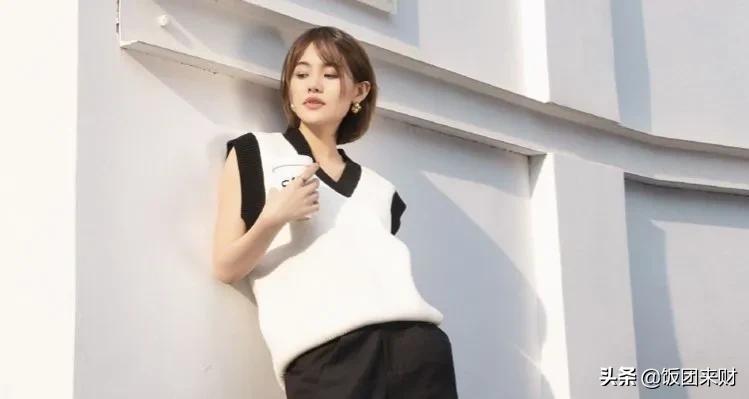 从豆豆_babe的视频中也可以看得出来,美妆博主这个行业真的非常辛苦