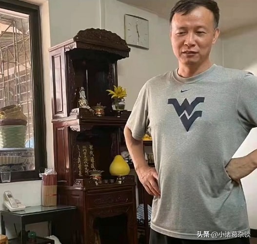 何威仪年轻时照片曝光！全红婵跟对人了，全面教导，2人情同父女