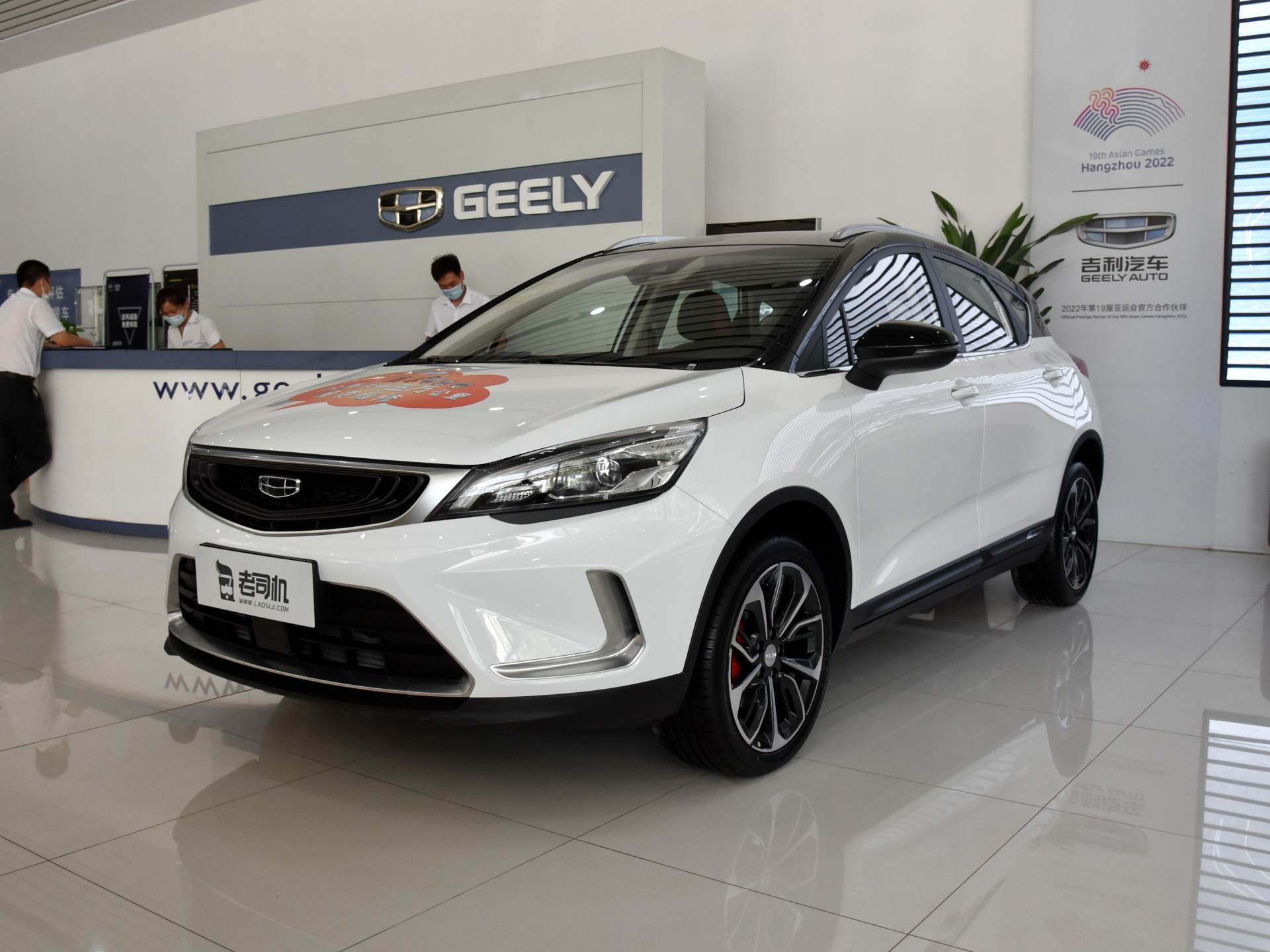 吉利帝豪gs多少钱比合资小型suv空间更大