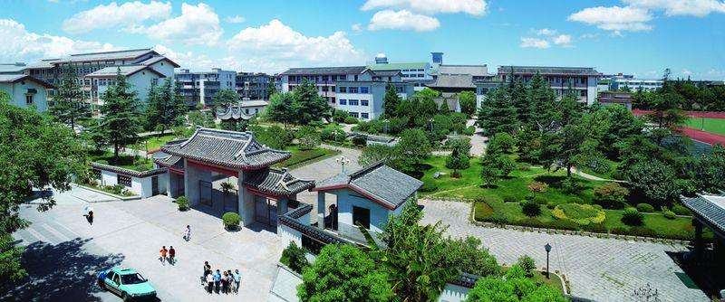 985和211大学全民皆知，那全国知名重点高中你了解多少？