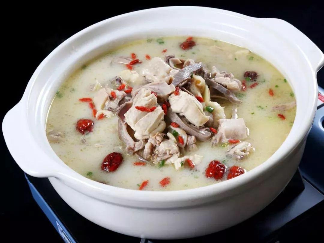 猪肚墨鱼汤怎么做好吃(手把手教你营养美味的墨鱼猪肚汤)