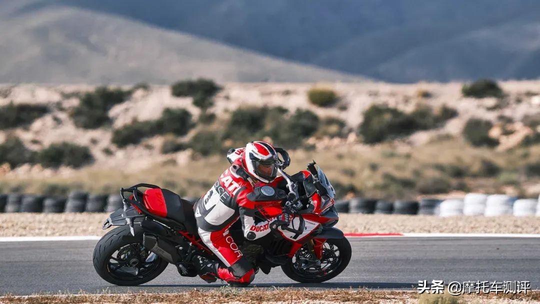 28995美元，杜卡迪Multistrada V4 派克峰版新车发布