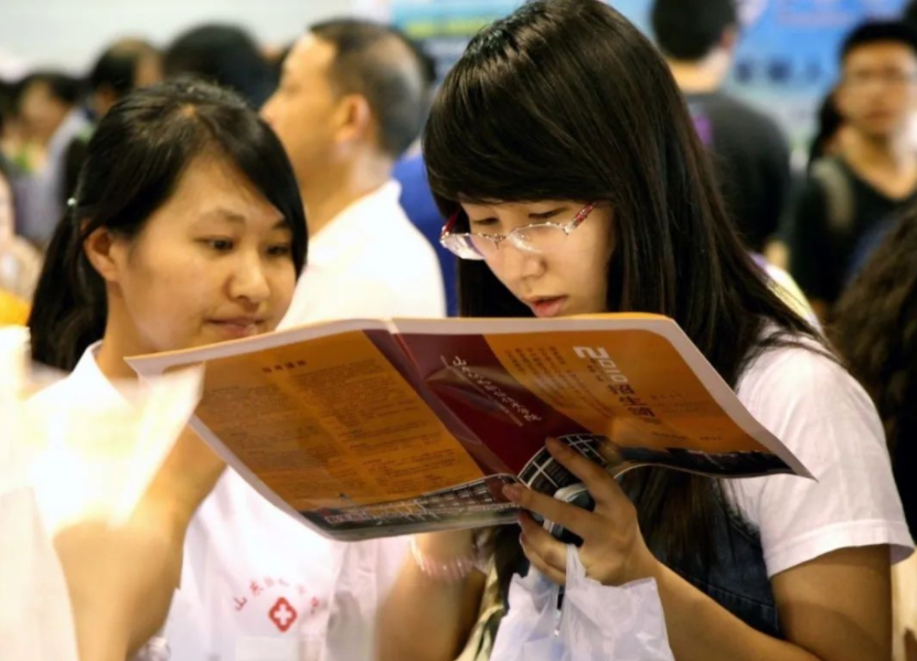 高考结束上不了本科不要紧，选择这4类专科院校，发展不比本科差