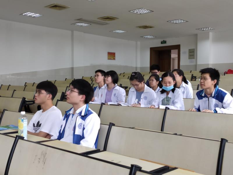 高考结束，一位家长才明白，真正决定“高考成绩”的，是初中三年