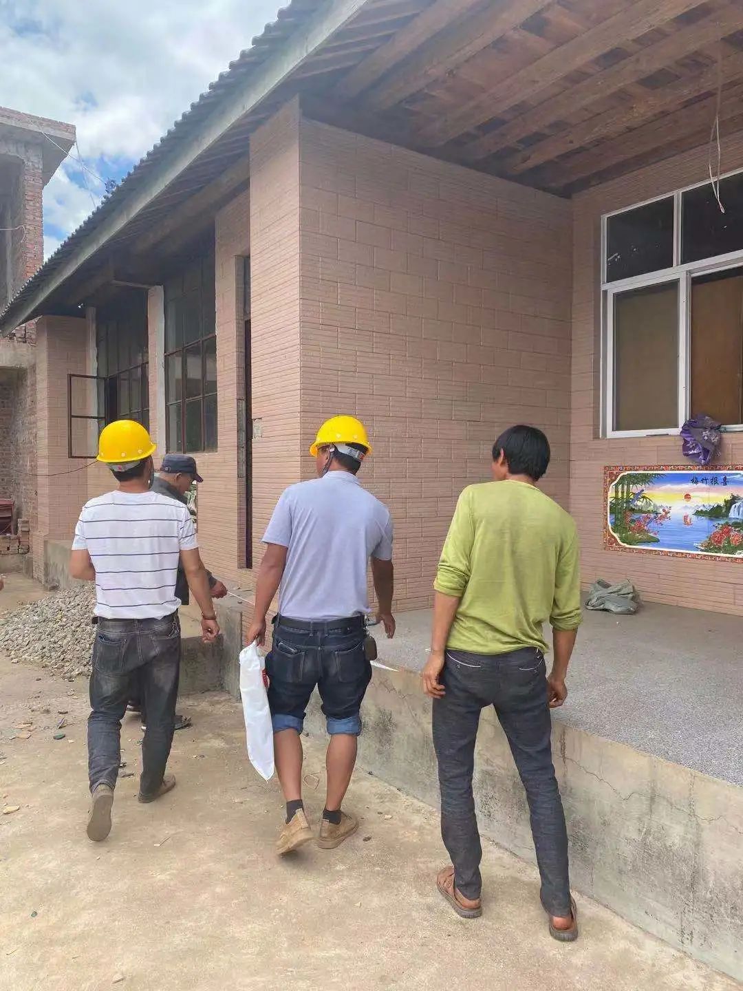 复课、备战高考不能耽误！震区学校开设“夜间教室”继续让孩子们学习