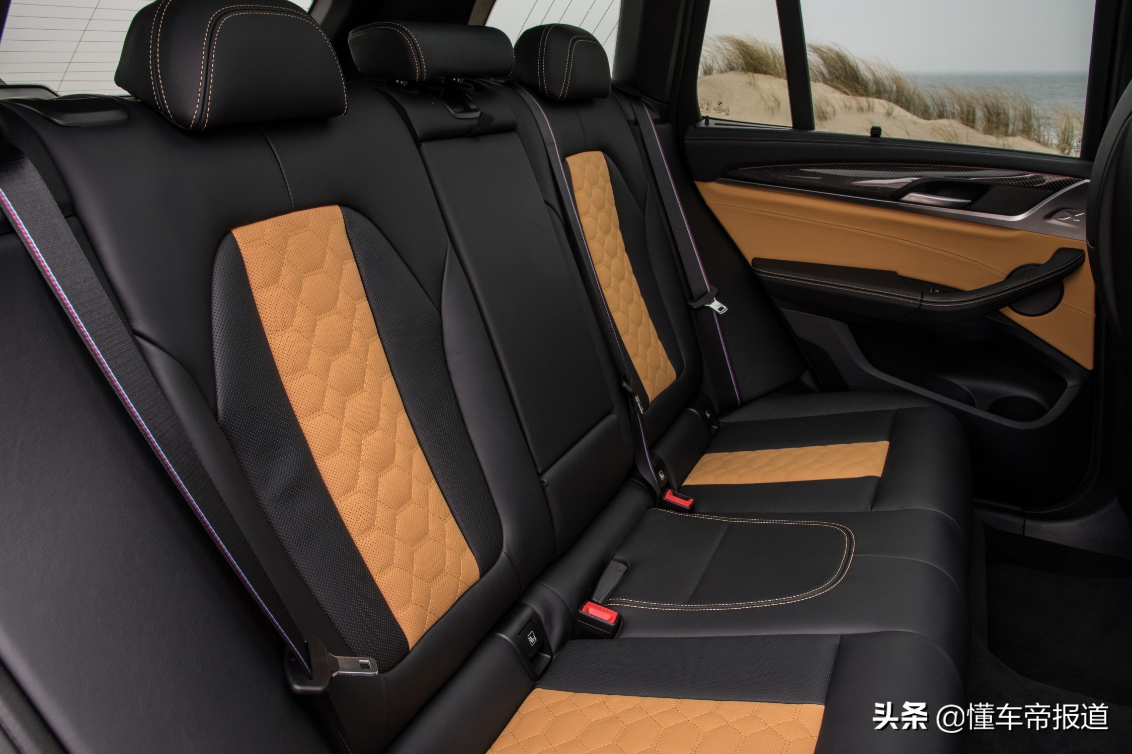 新车 </p><p>　　 3.8秒破百媲美性能跑车！新款宝马X3 M、X4 M雷霆版官方发布
