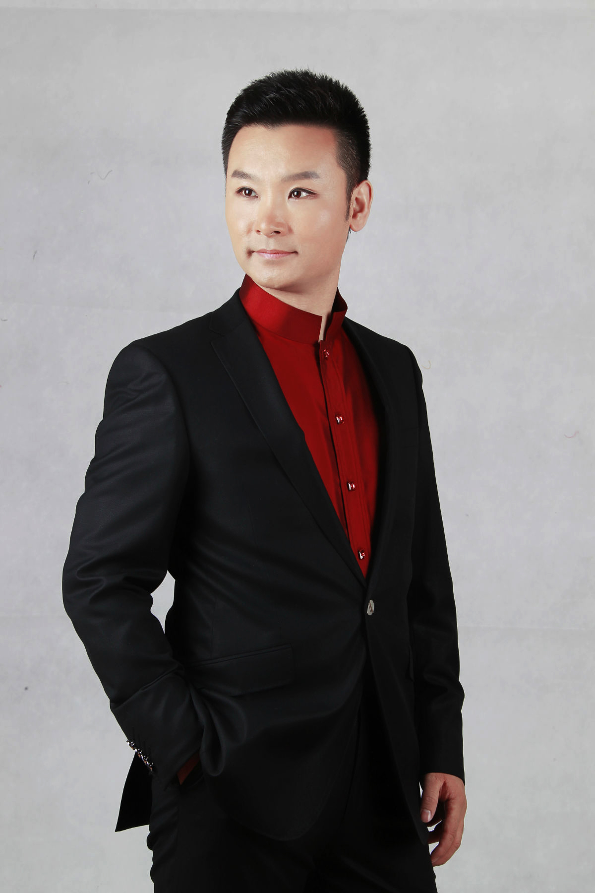 从农村奋斗出来的3位著名男歌唱家，个个辉煌背后有泪水