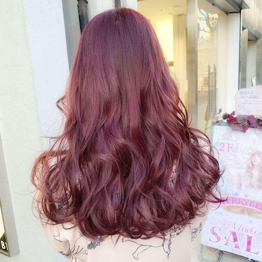 紫红色发色掉色后图片图片