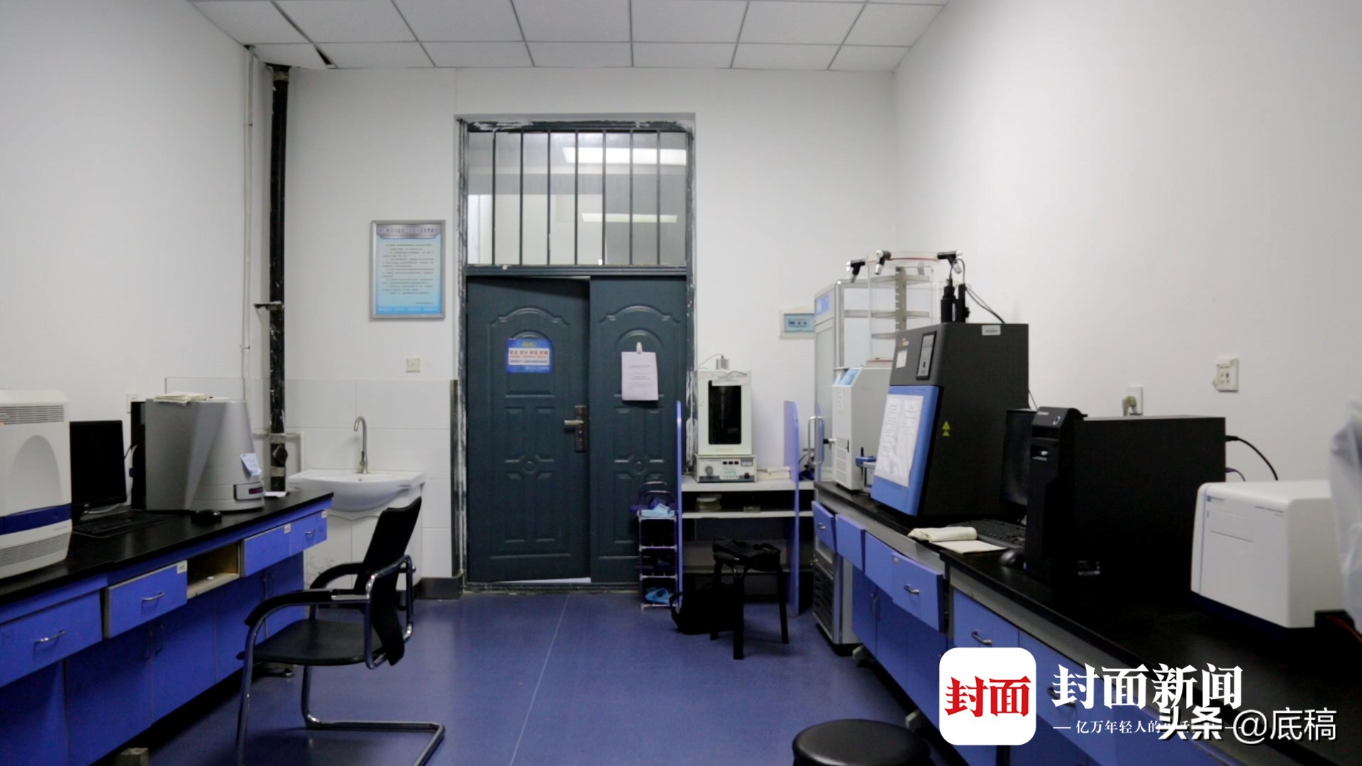 绝命毒“室”？年轻教授疑被室内甲醛夺命，工伤认定之争持续四年