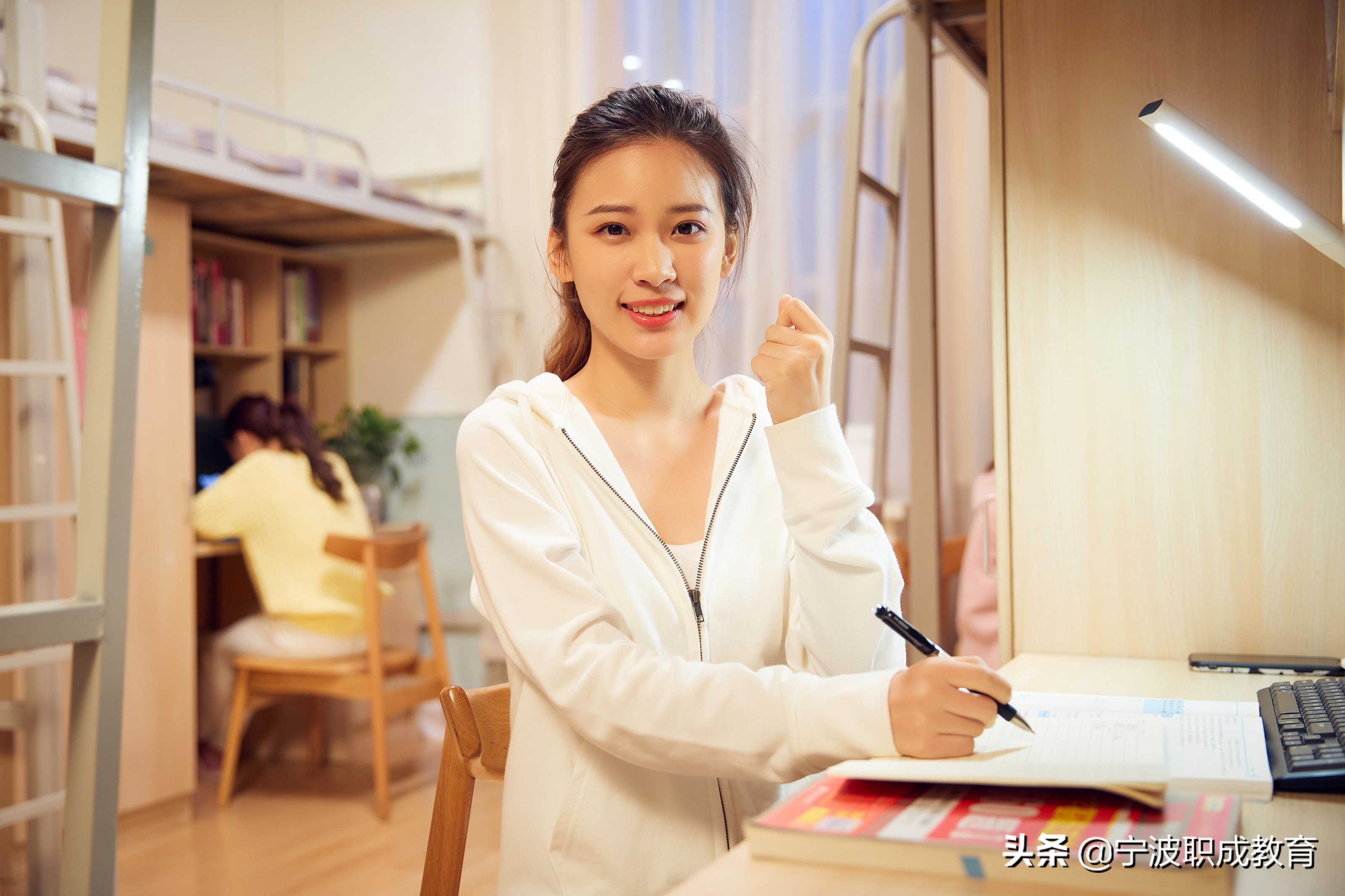 自考本科报名时间2021，2021年浙江成人高考报名时间什么时候？