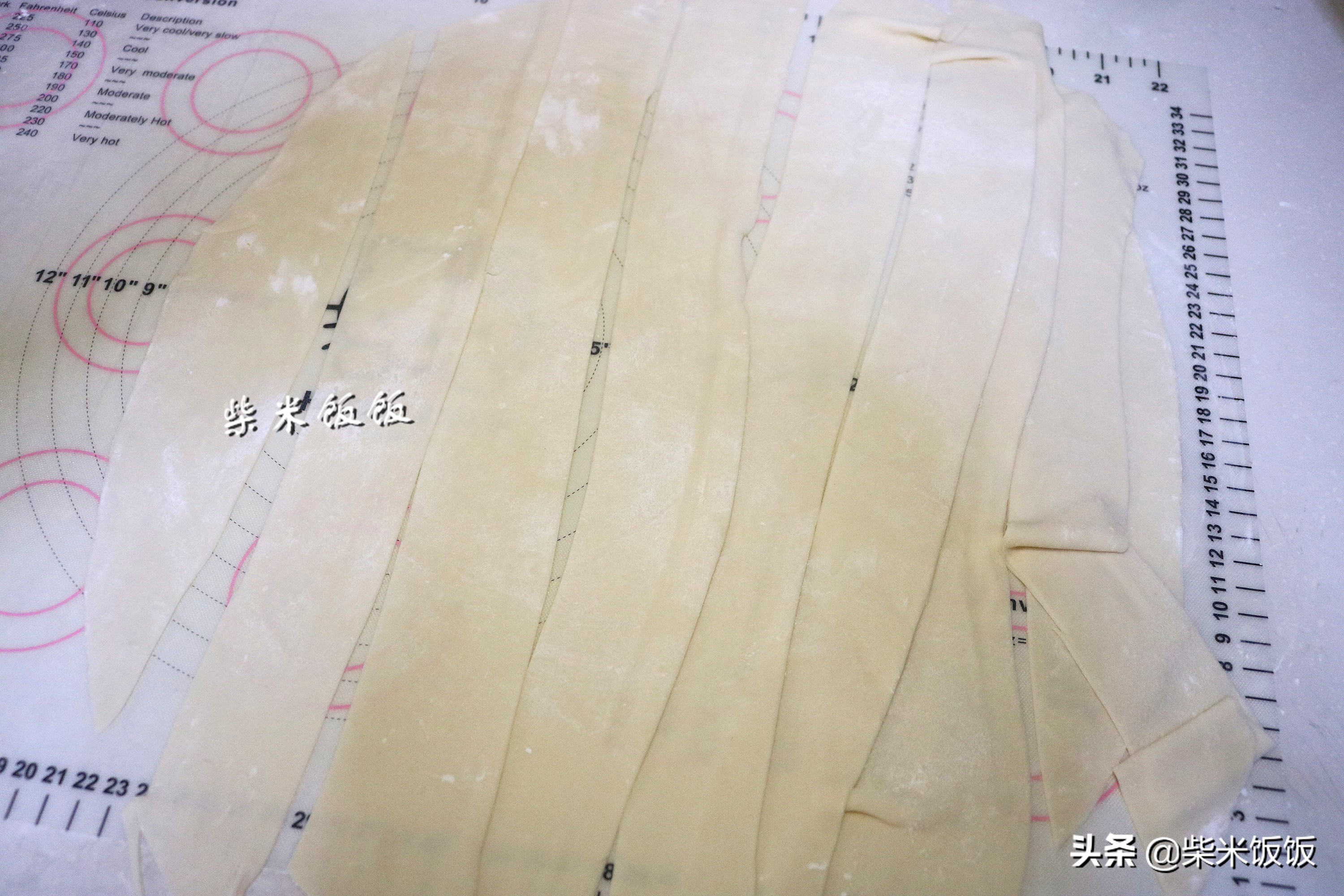 馄饨皮不要买，自己在家就能做！好包，不破皮，比买的更好吃