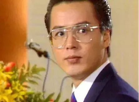 300亿身家“微商教母”的公司要上市了!她的努力让人动容!