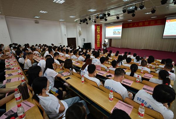 “旺工淡学”项目2021级顺利开班，联盟高校出真招助力海南旅游业人才发展