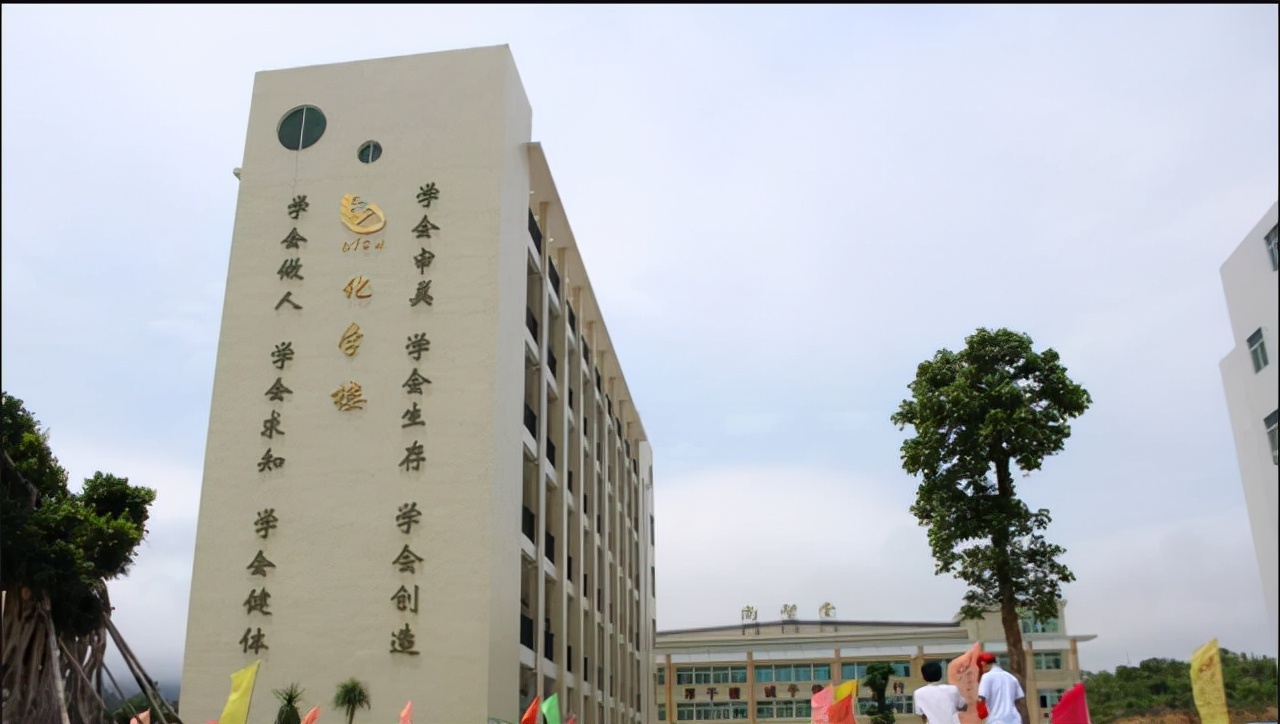 恭喜！广东这所“明星”中学39名学霸获奖，被称为清北状元的摇篮