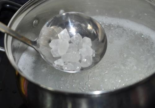 冰糖葫芦老是做失败？学会这3种方法，甜脆的冰糖葫芦手到擒来