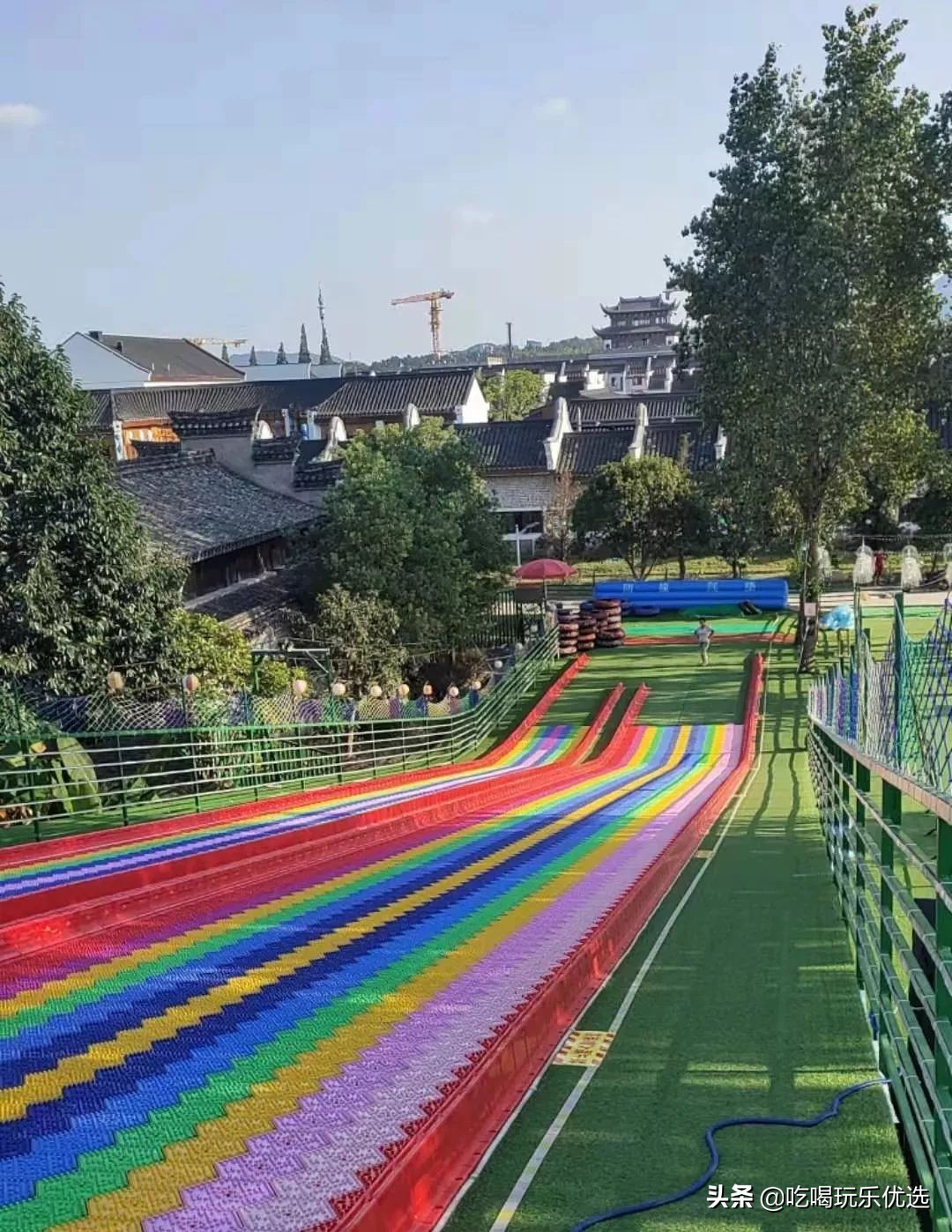 定位滕头彩虹滑道好玩好吃好看这里什么都有就差一个你购买须知『价格
