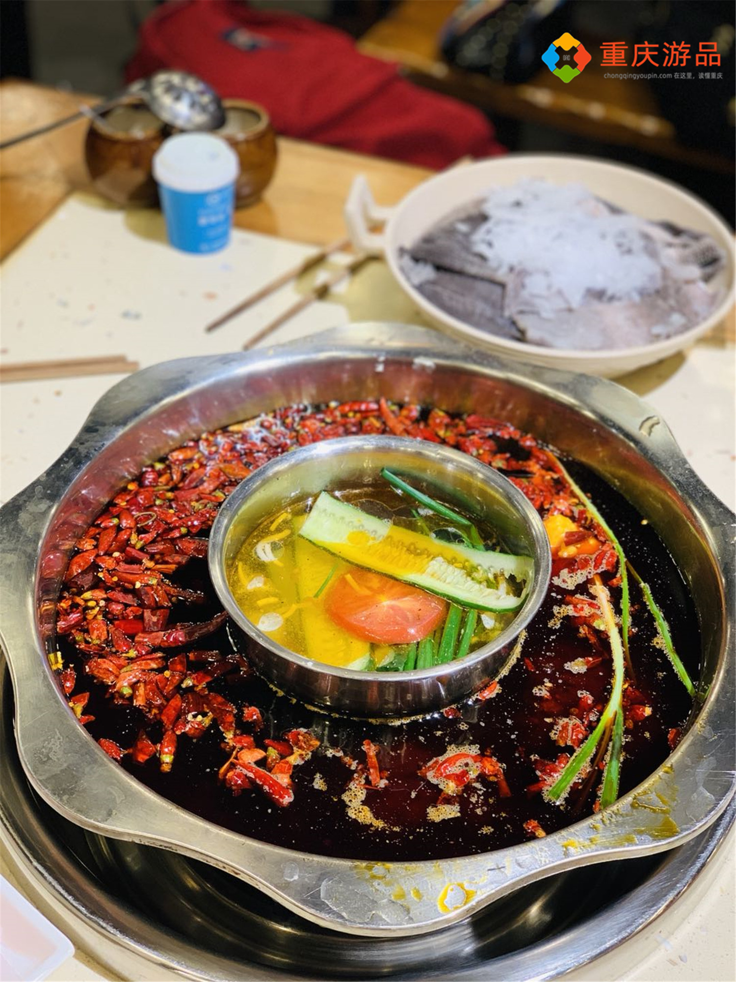 重庆老灶火锅（从不营销的平民火锅为何能秒杀一众网红店）