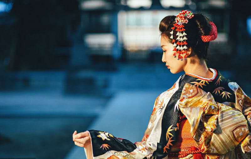 《枕草子》：一场平安时代的风流事，隐见背后大唐的影子