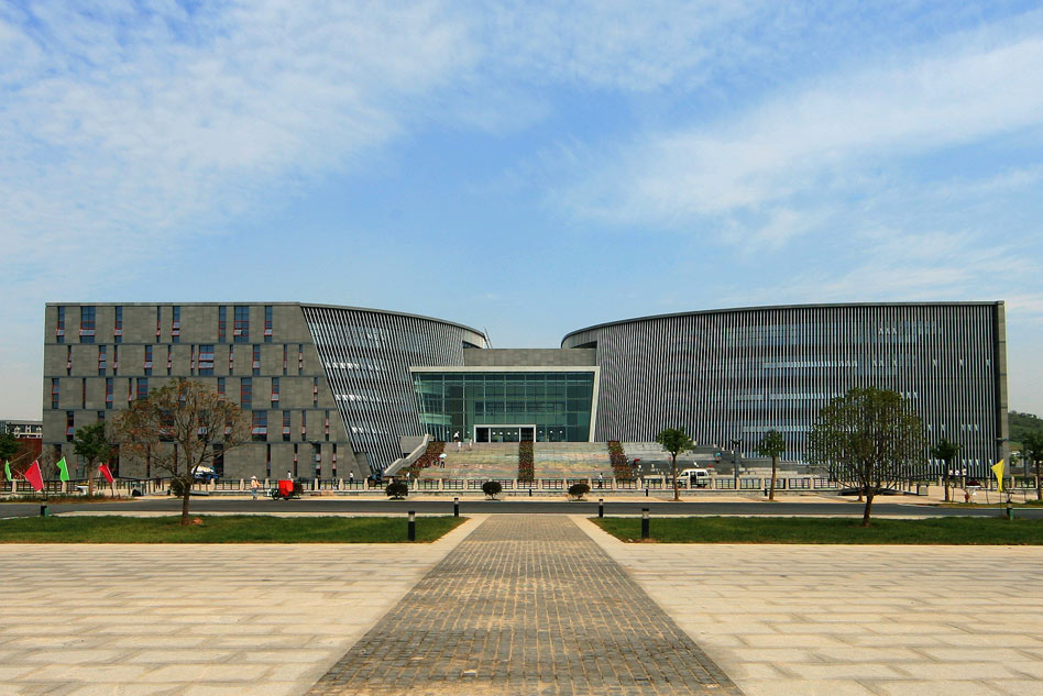 高考报志愿，参考大学排行榜？三点建议告诉你靠不靠谱