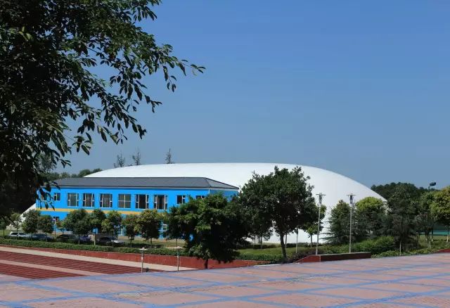 在绵阳，挂“南山”品牌的初中只有一所！——南山中学双语学校