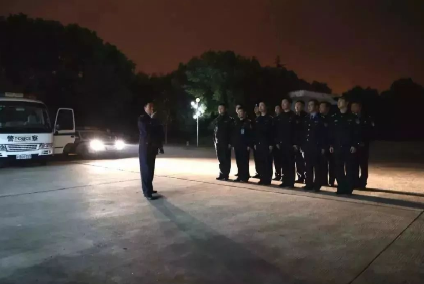 狱警每年都扩招，门槛较低报名条件“三不限”，为何学生不愿意考