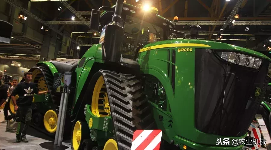 克拉斯370收割机价格(中外拖拉机产业对比) - 价格百科