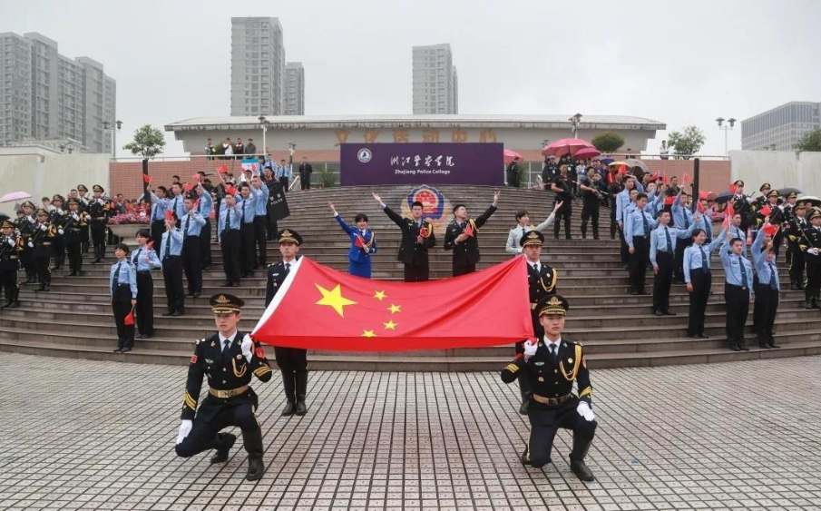 江苏这所二本大学太低调，录取分不高，毕业生却多数拿“铁饭碗”