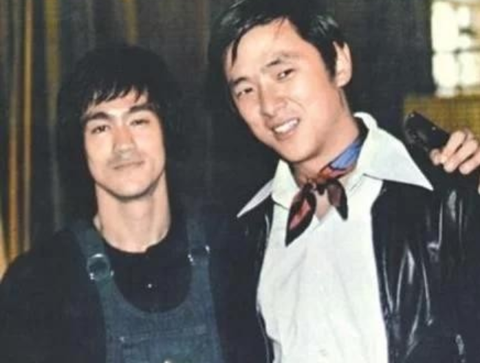 功夫巨星王羽：一代明星沦为失智老人，女儿却说：最好别清醒