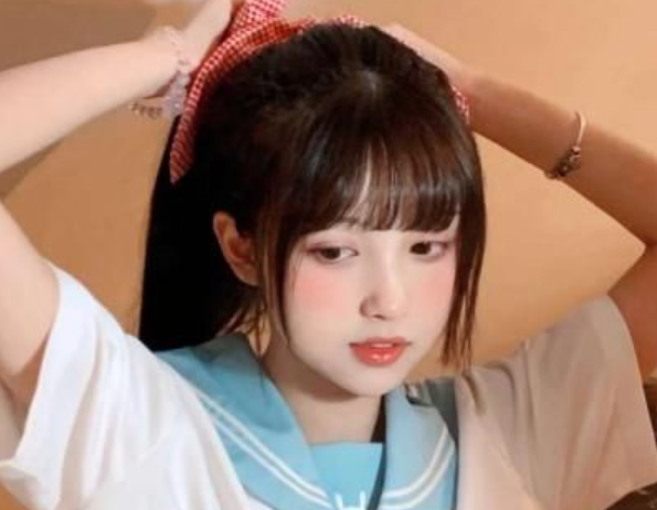 高中生迎来新消息，“英语”将被踢出高考？教育部回应来了