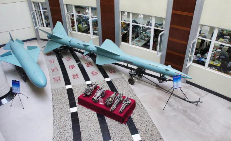 院士亲笔题名！中国第一颗人造卫星备用星，竟藏身于辽宁这所高校！