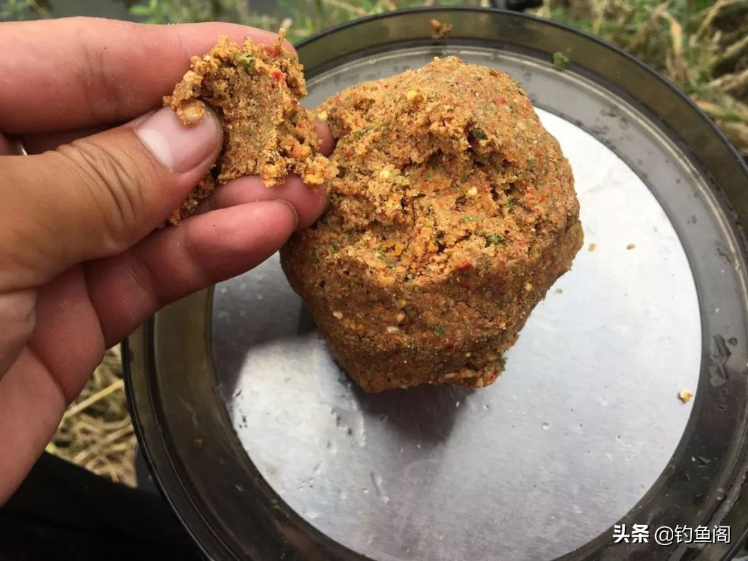 商品饵太多眼花缭乱？用了上百款饵料，总结出几条经验