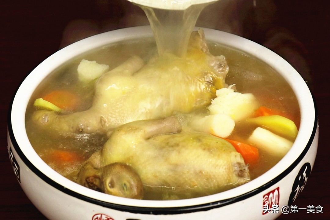 鴿子湯怎么燉,鴿子湯怎么燉好喝又營養(yǎng)