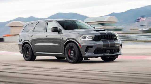 约合人民币32万起!2022款道奇杜兰戈曝光,5.7l 8at,竞争宝马x5