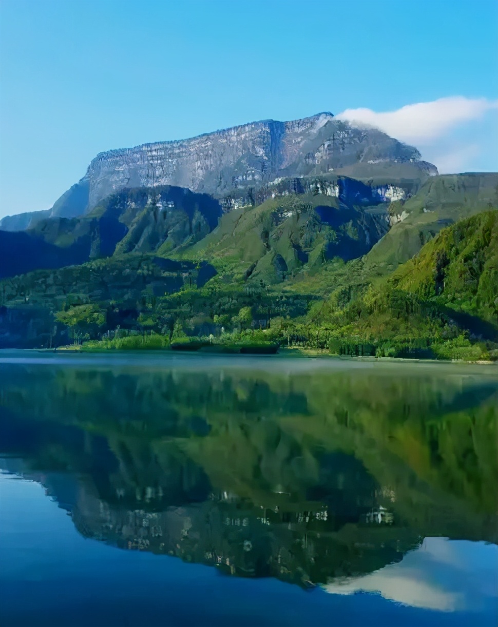 不收门票的世界级风景！赏万亩夏花、观云海日出…成都2天耍来回