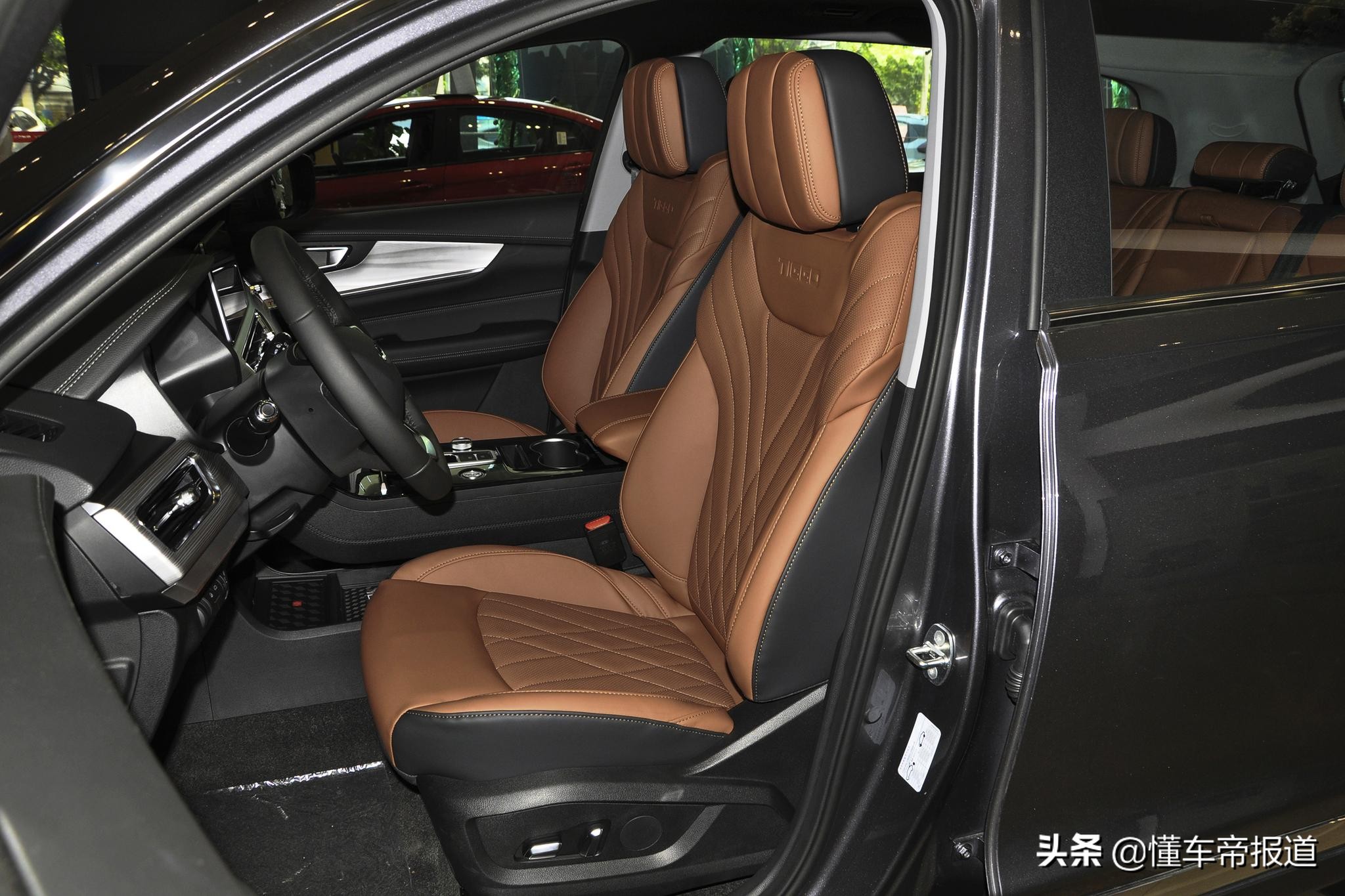 新车 </p><p>　　 增2.0T发动机！奇瑞瑞虎8鲲鹏版到店，7月17日上市