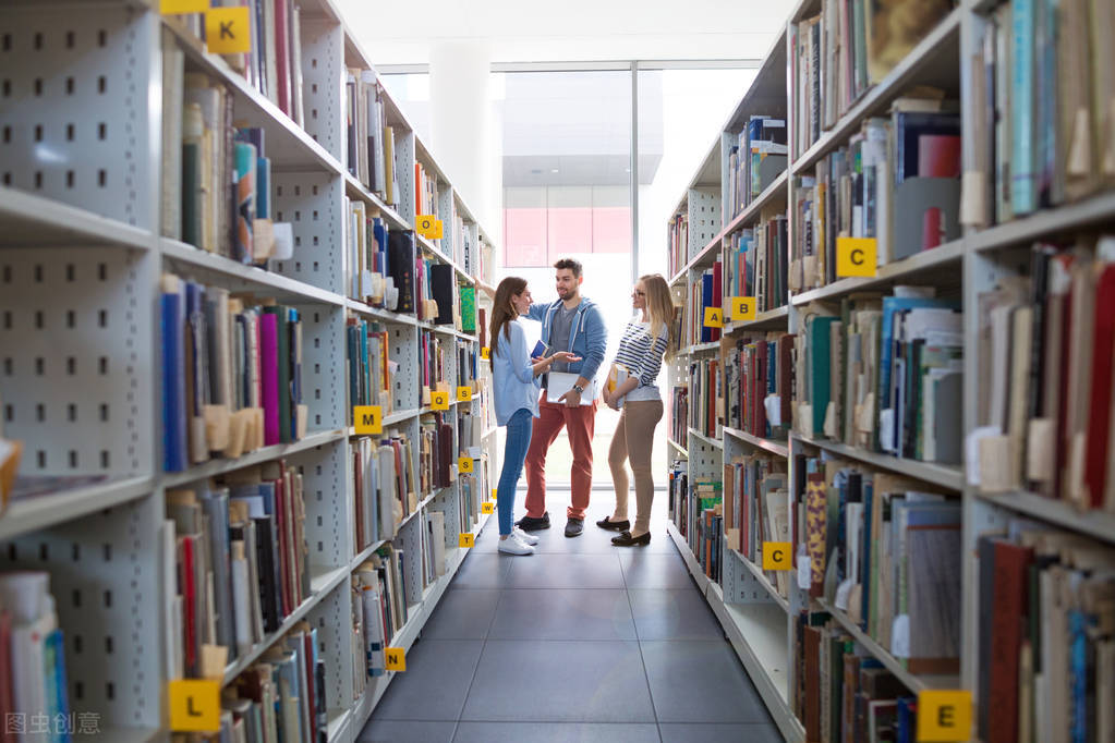 哲学专业（高校哲学类本科专业有几个）