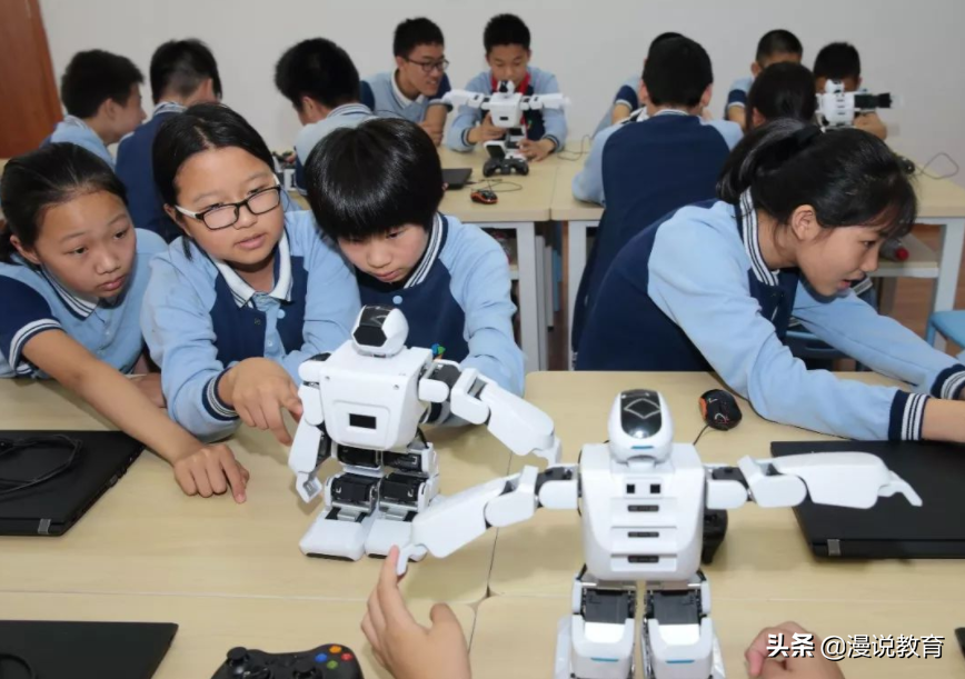 学生兴趣班“鄙视链”，钢琴归于普通，榜首是“贵族课程”？