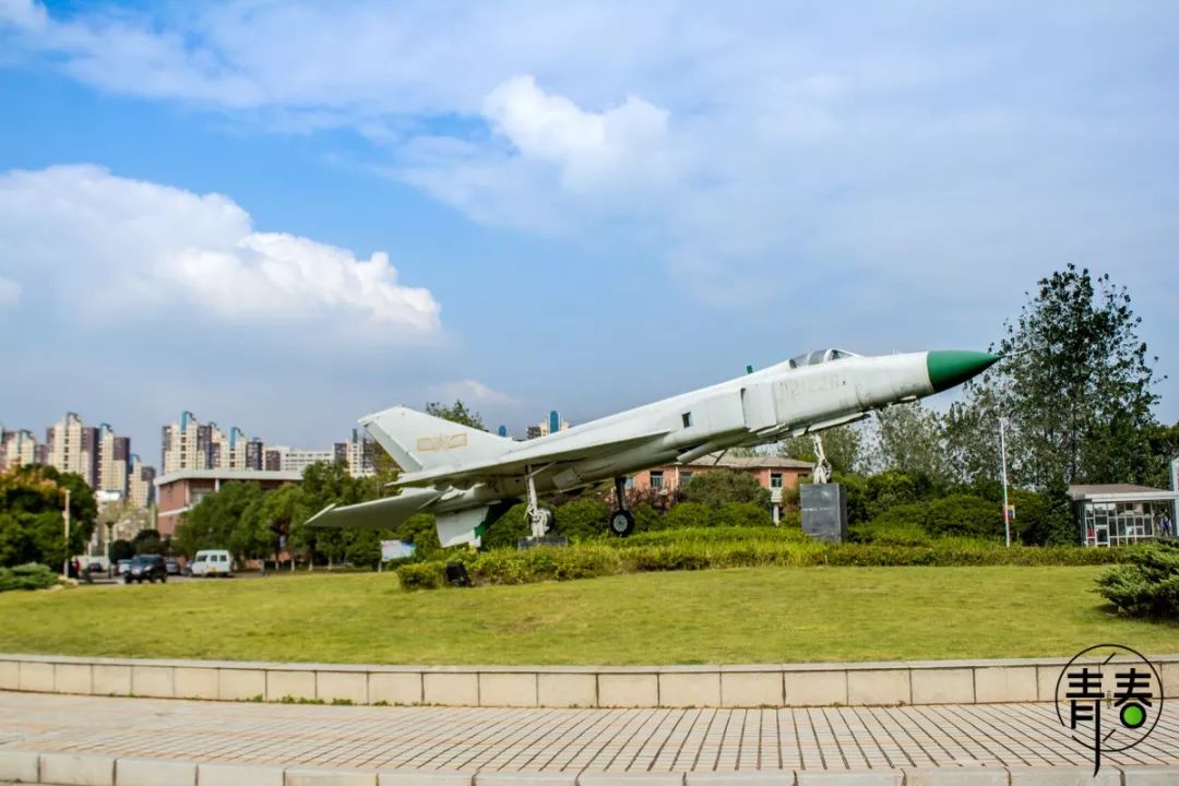 233路尽头的南昌航空大学，承包你的四年青春！