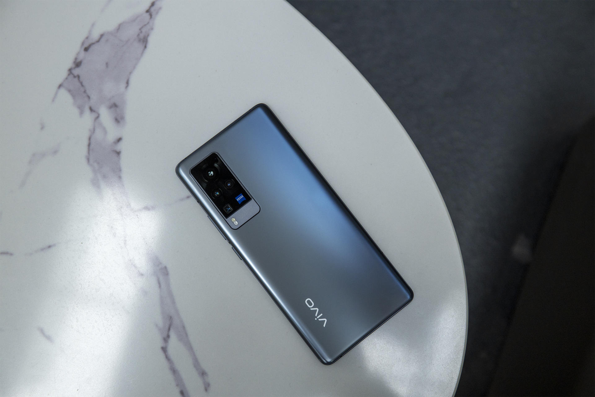 vivo开启城市追光行动，全国20城349家门店一起加盟