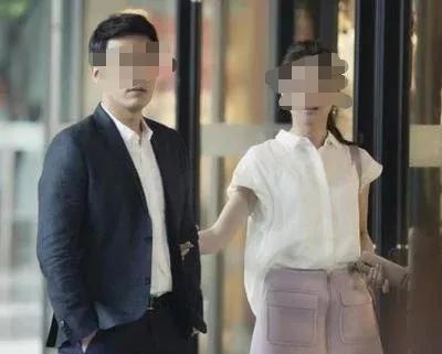 一次醉酒出轨了女领导，占了便宜的我没有窃喜，反倒想一头撞死